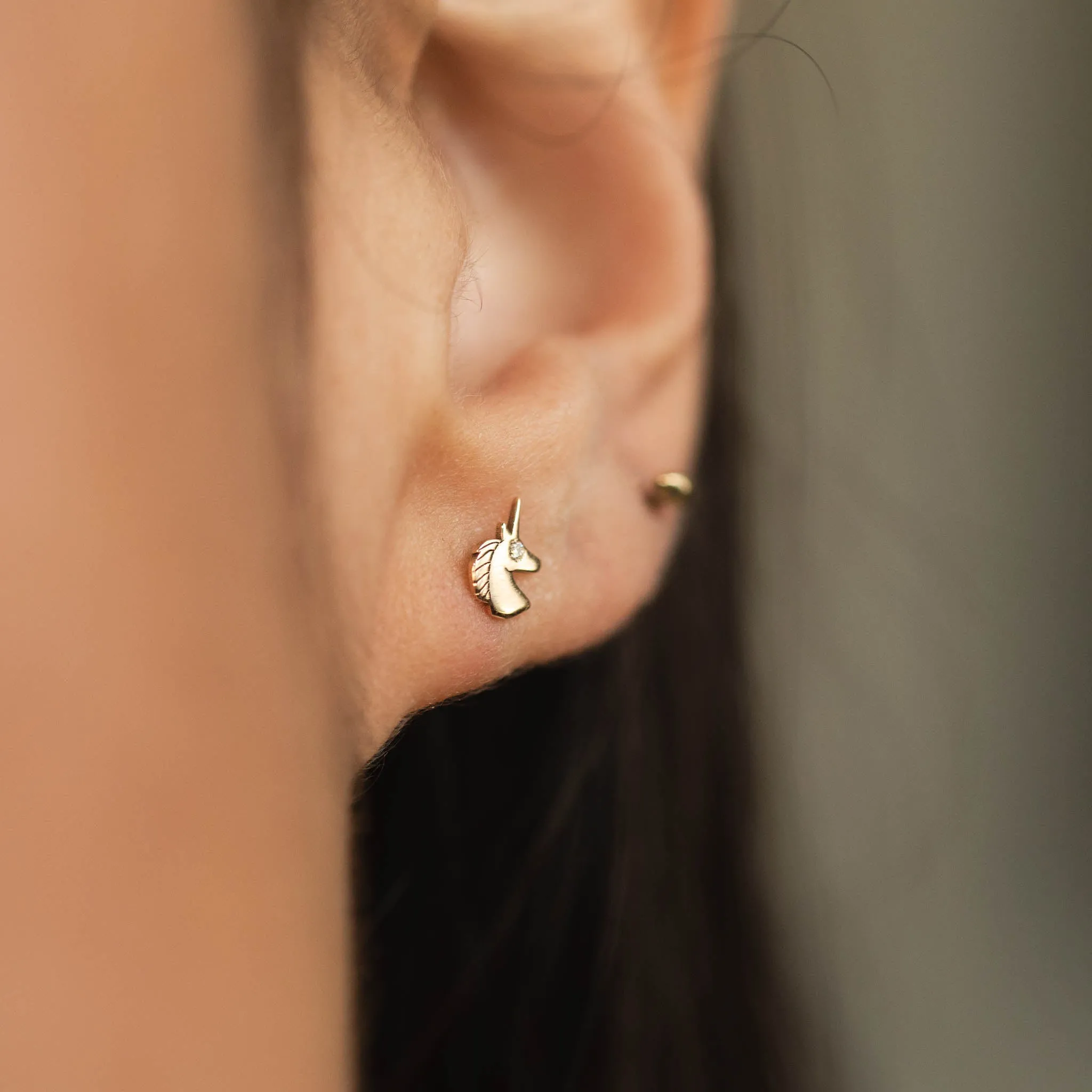 14k Itty Bitty Unicorn with Diamond Eye Stud