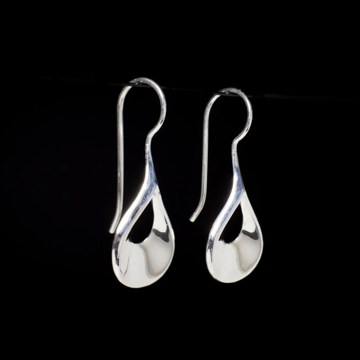 Calla Lilly Earrings