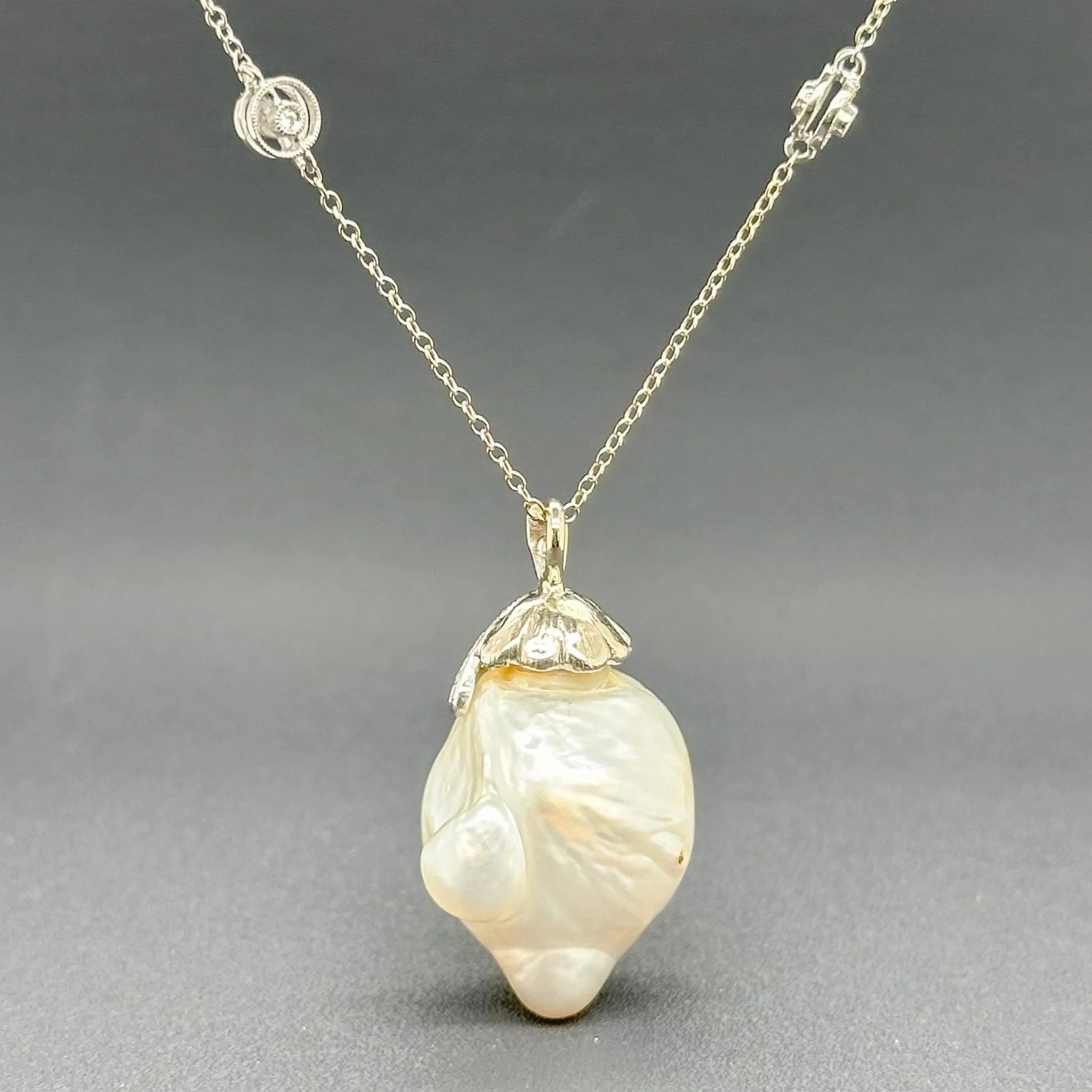 Estate 14K W Gold Baroque Pearl & 0.38cttw H-I/SI1-2 Diamond Pendant