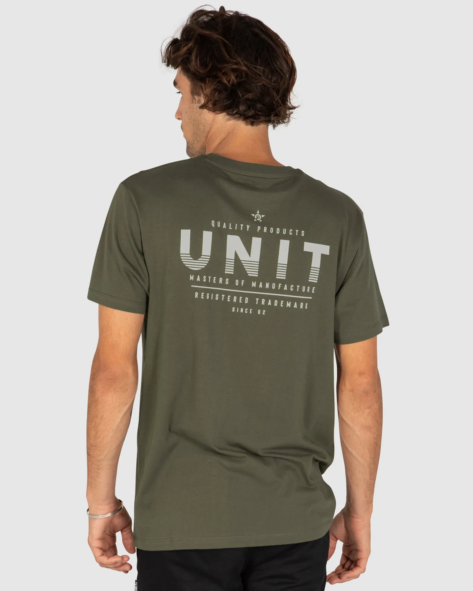 UNIT Bermuda Tee