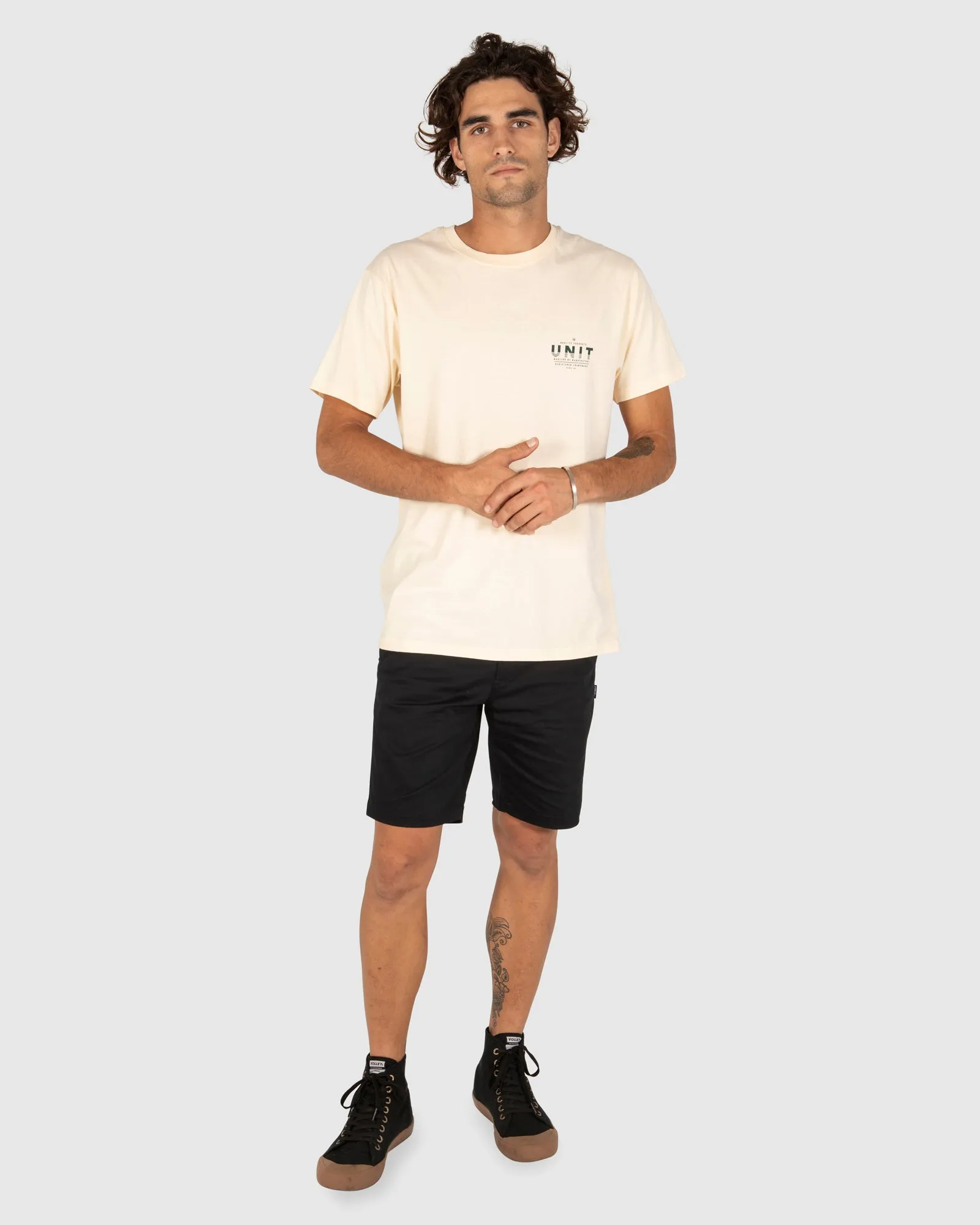 UNIT Bermuda Tee