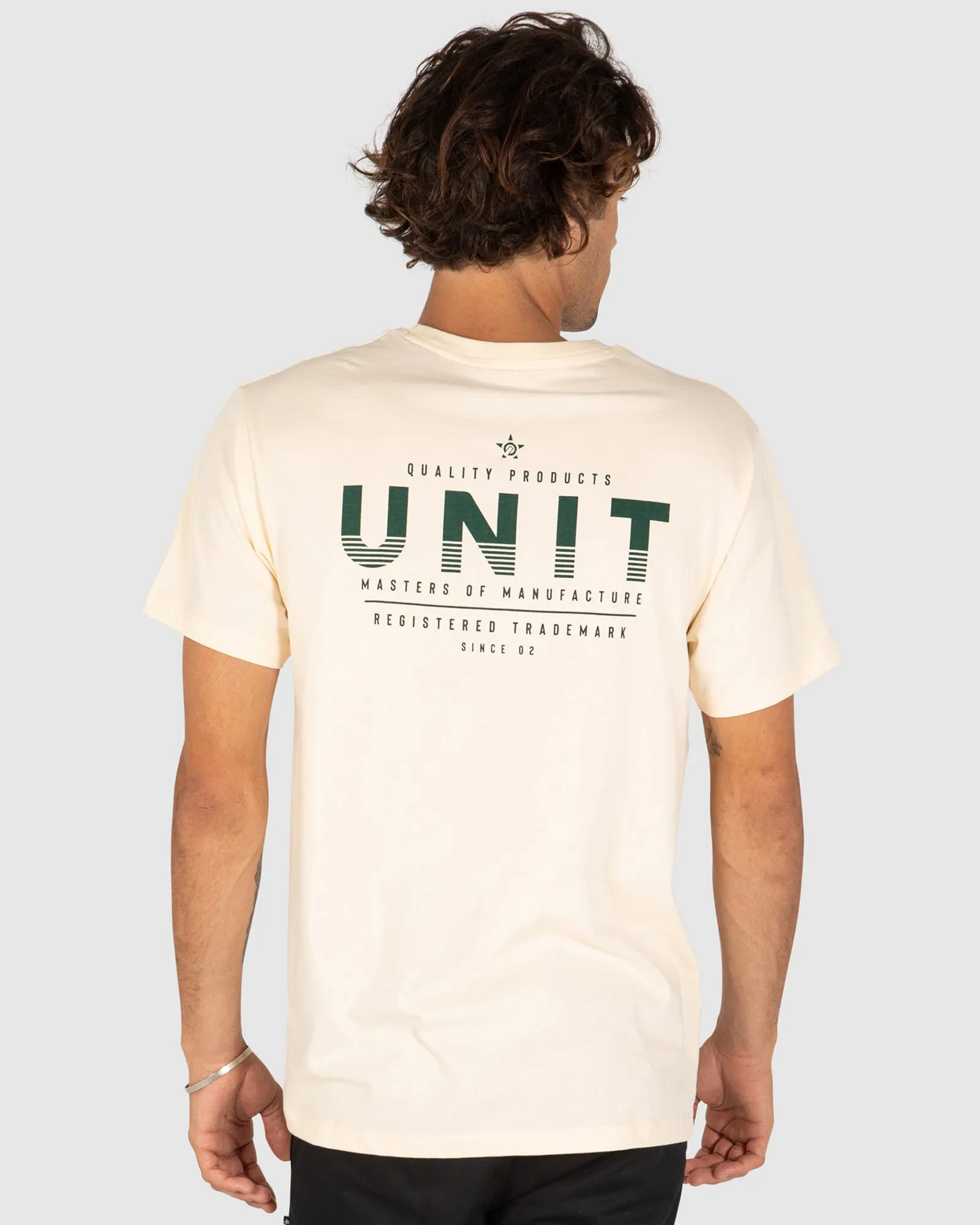 UNIT Bermuda Tee