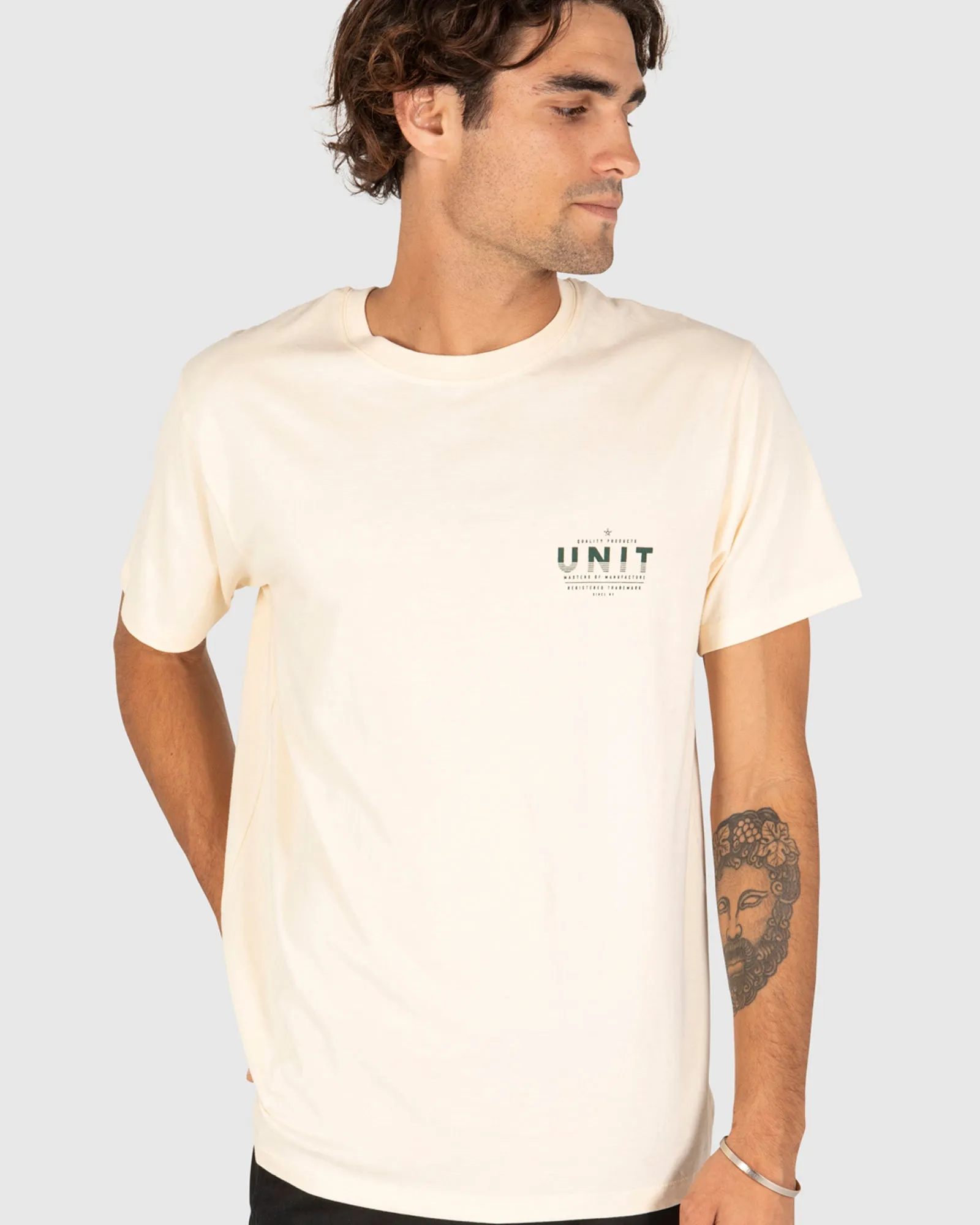 UNIT Bermuda Tee